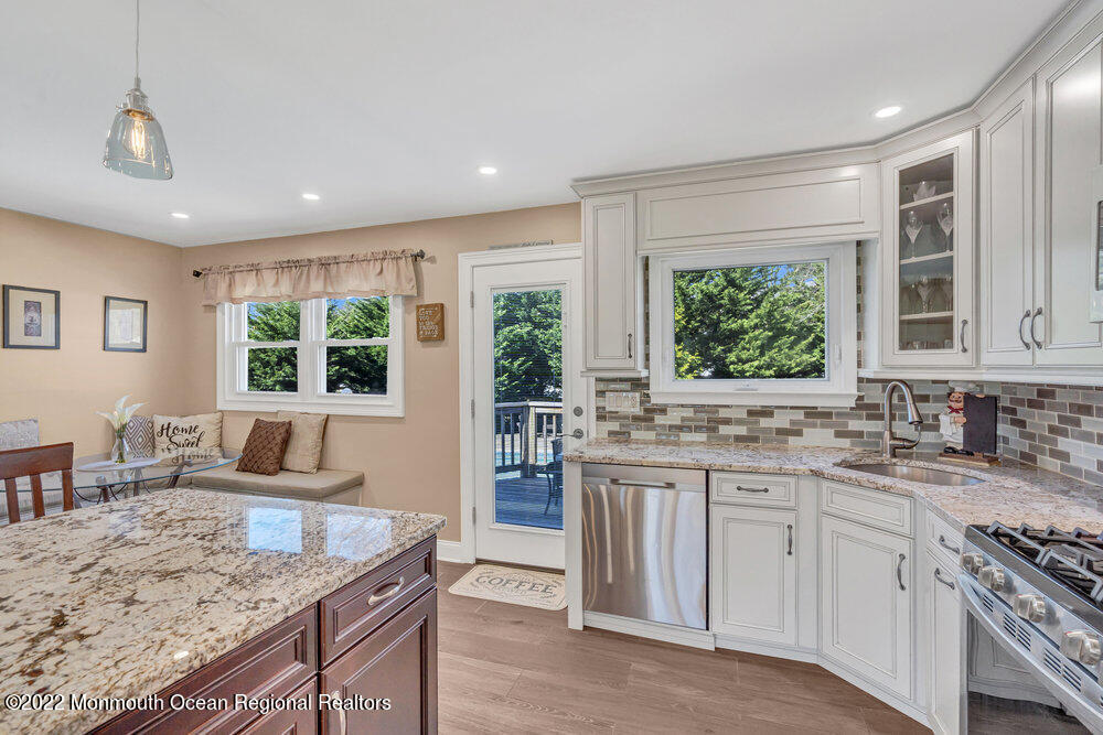 30 Tarrytown Road Manalapan, NJ 07726 - Photo 15 of 59 016_dsc09931