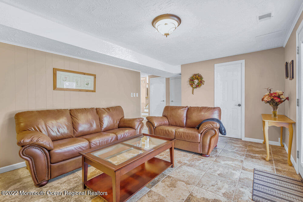 30 Tarrytown Road Manalapan, NJ 07726 - Photo 35 of 59 036_dsc09888