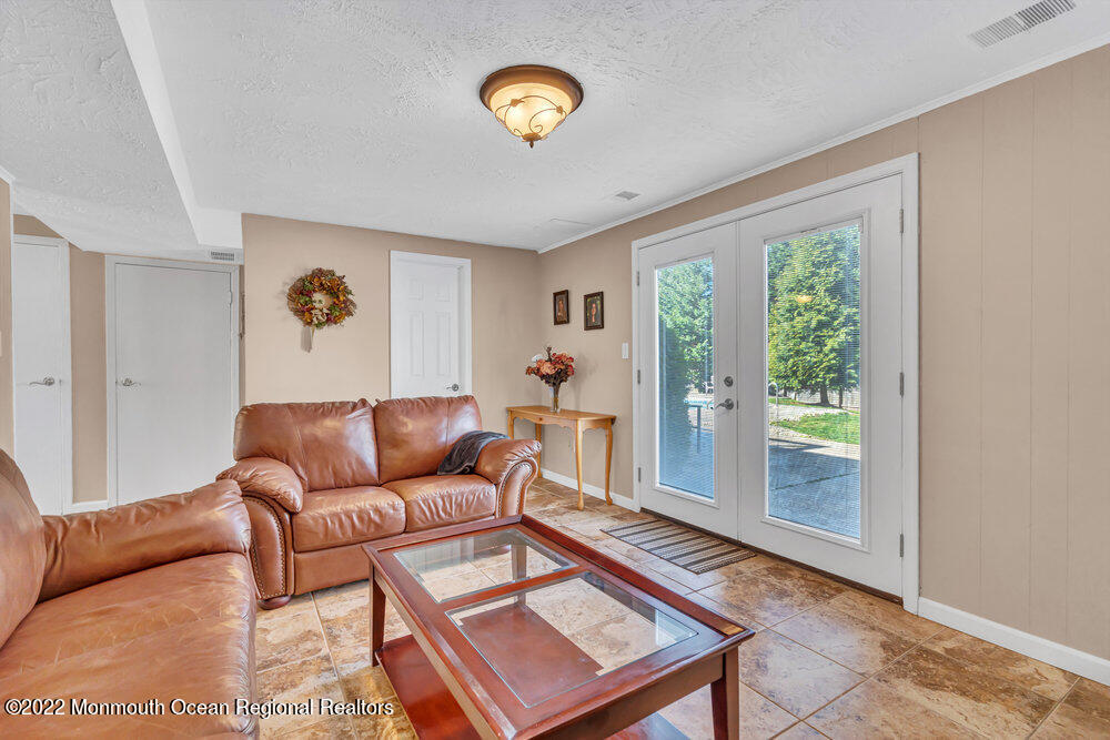 30 Tarrytown Road Manalapan, NJ 07726 - Photo 36 of 59 037_dsc09891