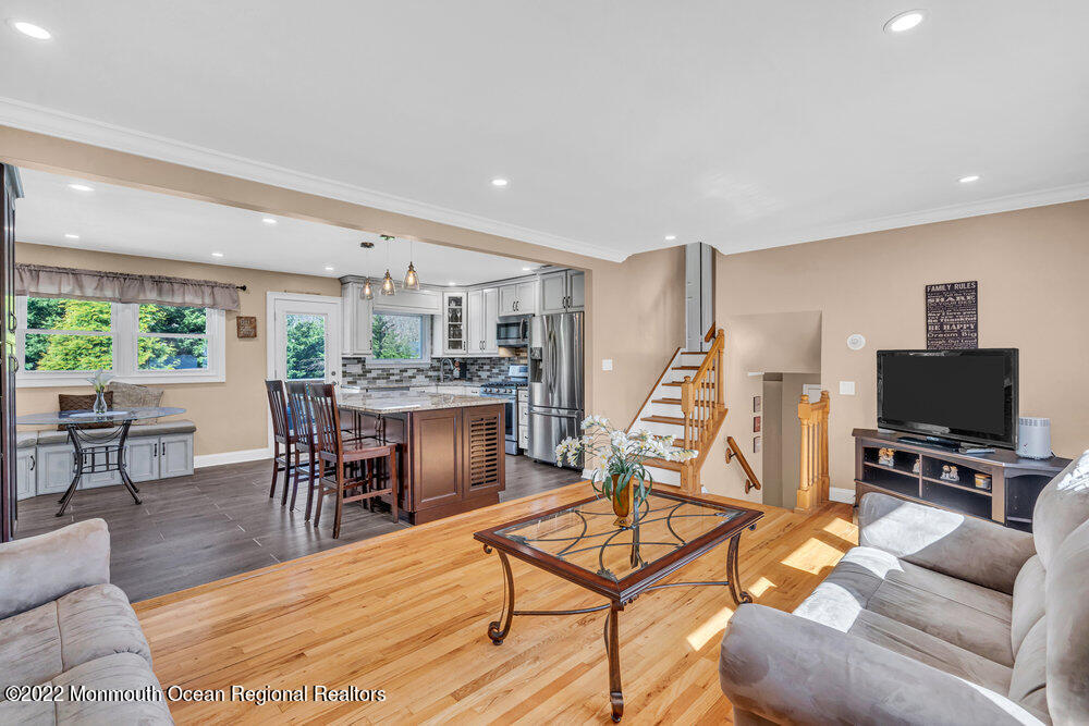 30 Tarrytown Road Manalapan, NJ 07726 - Photo 9 of 59 010_dsc09906