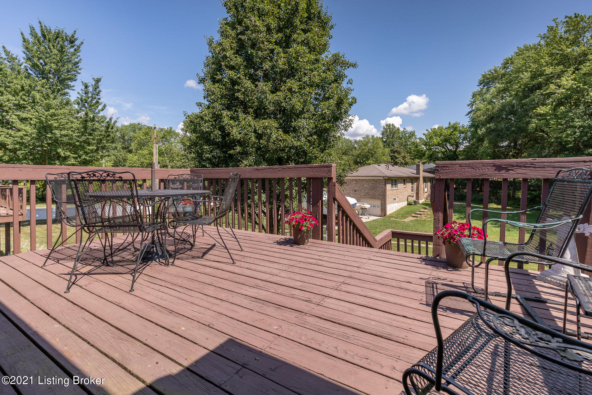 8903 La Costa Road Louisville, KY 40299 - Photo 32 of 43 Deck