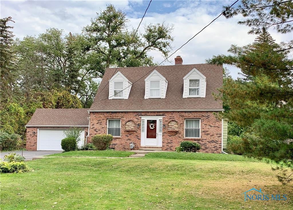 1636 Cass Road Maumee, OH 43537 - Photo 1 of 27 Gallery Image 1