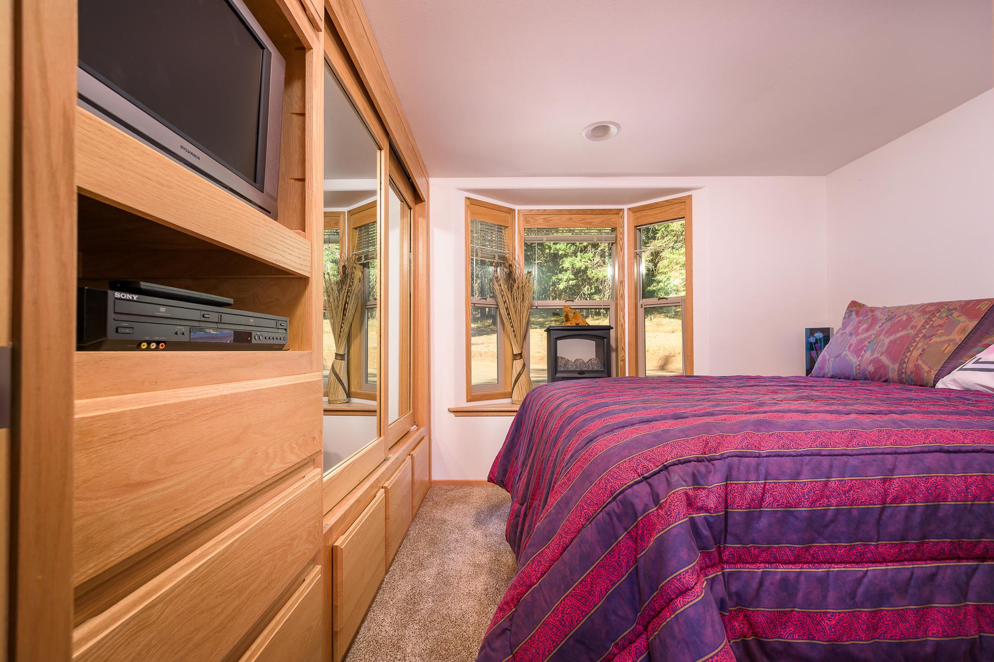 7900 Hyatt Prairie Road, Unit 12 Ashland, OR 97520 - Photo 9 of 31 7900 Hyatt-10