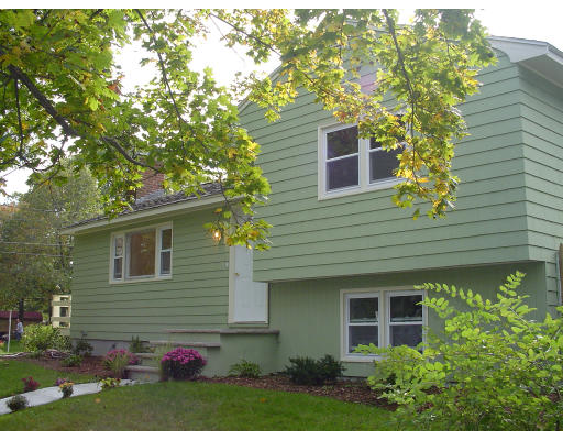 51 Parramatta Road Beverly, MA 01915 - Photo 3 of 20 Gallery Image 3