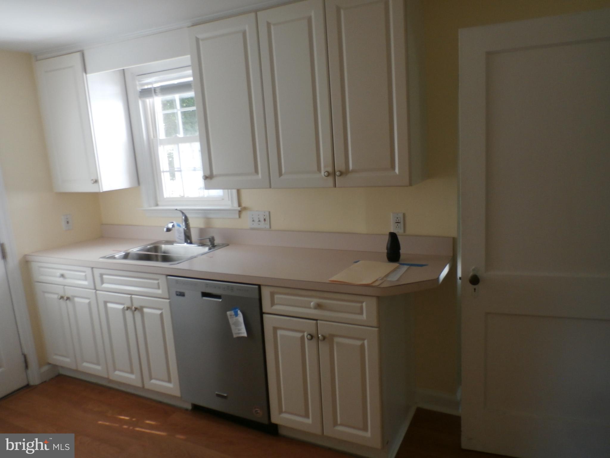 288 Avon Road Springfield, PA 19064 - Photo 12 of 28 Kitchen