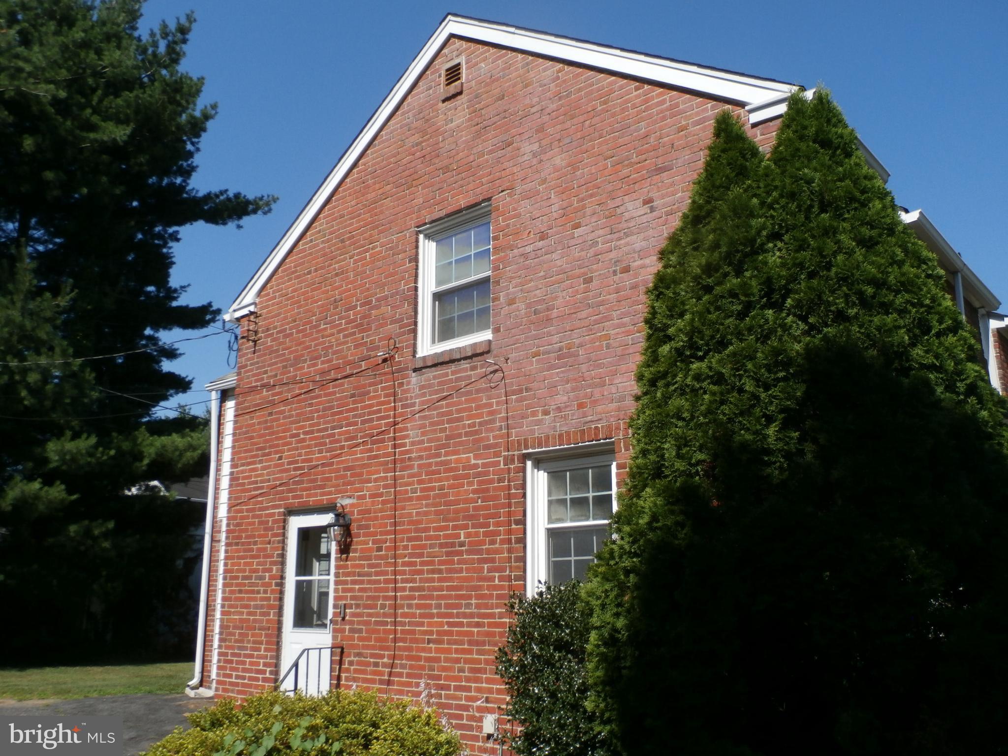 288 Avon Road Springfield, PA 19064 - Photo 3 of 28 Side