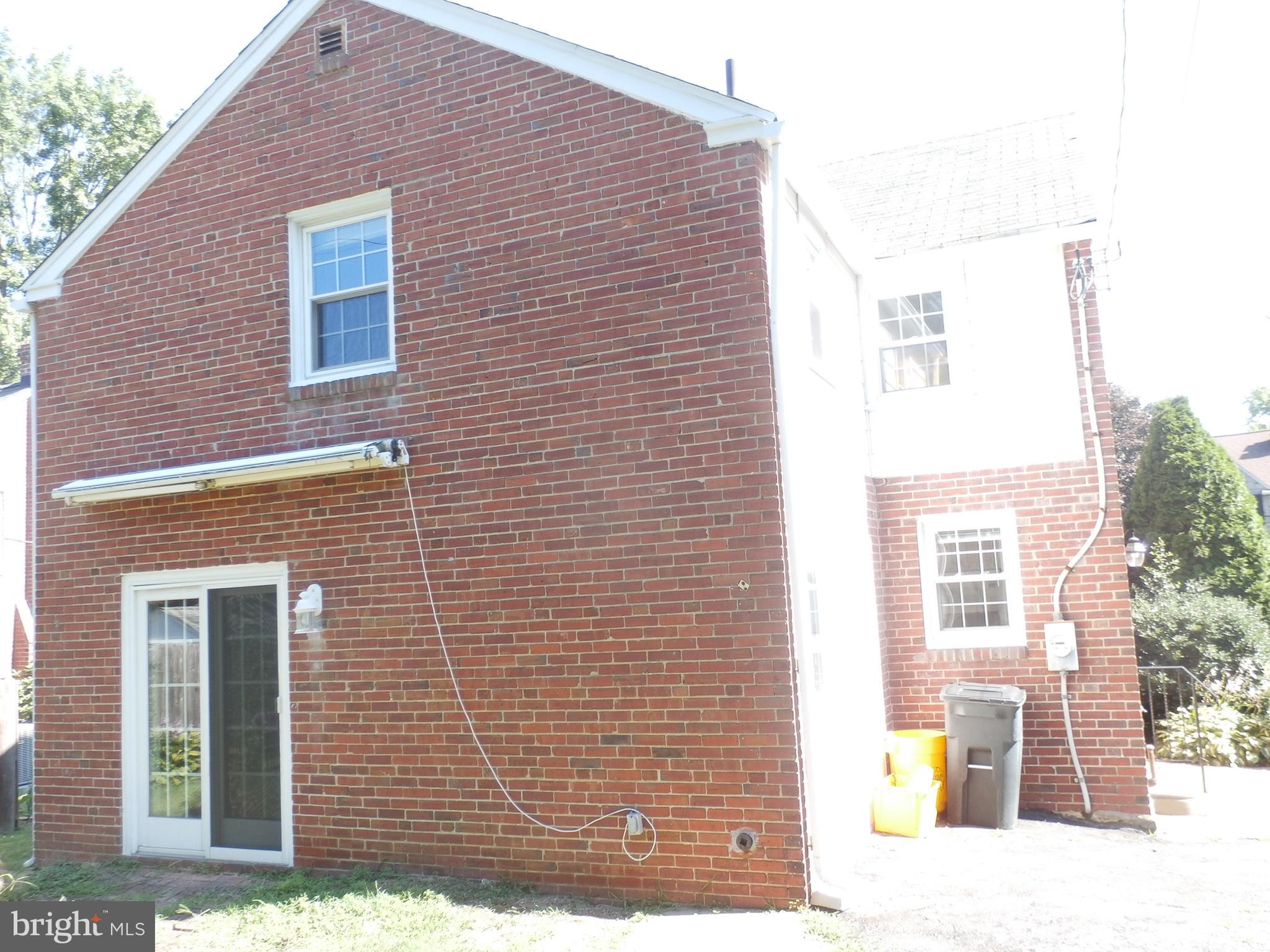 288 Avon Road Springfield, PA 19064 - Photo 5 of 28 Back
