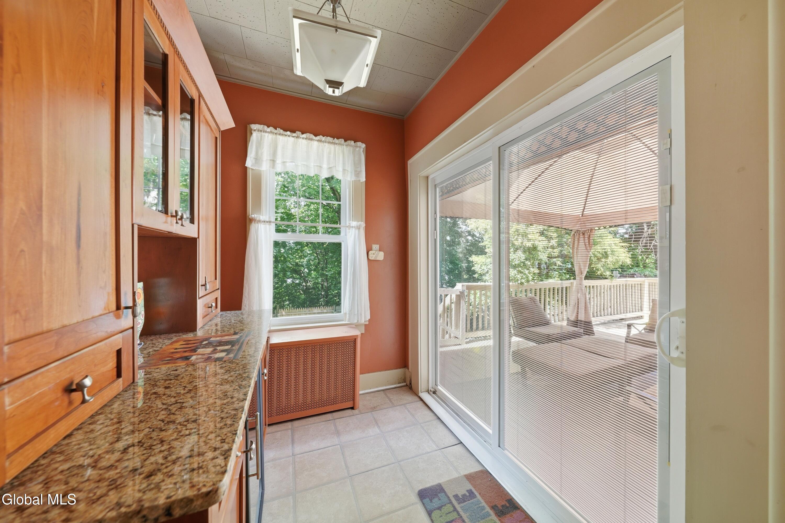 1117 Balltown Road Niskayuna, NY 12309 - Photo 11 of 39 DSC03135