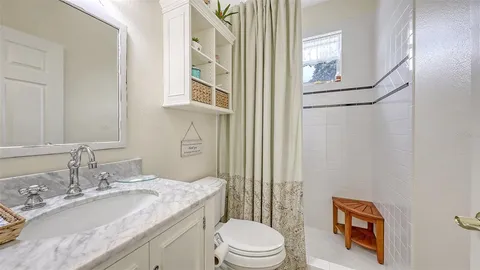 $1,220,000 | 1105 92nd Street Northwest, Bradenton, FL 34209
