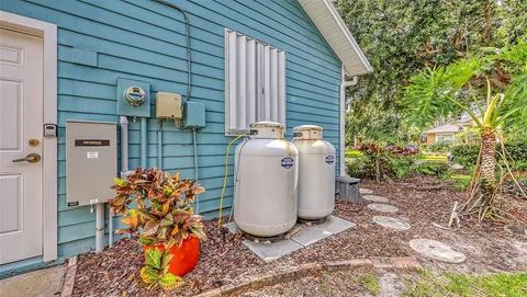 $1,250,000 | 1105 92nd Street Northwest, Bradenton, FL 34209