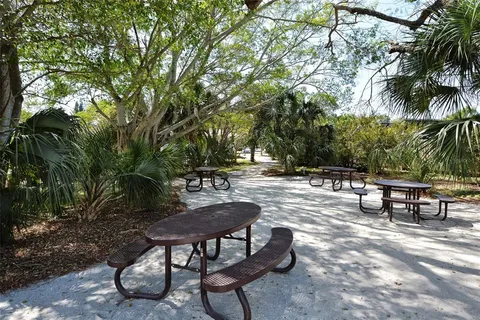 $1,250,000 | 1105 92nd Street Northwest, Bradenton, FL 34209