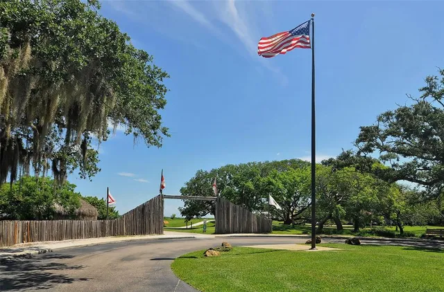 $1,250,000 | 1105 92nd Street Northwest, Bradenton, FL 34209