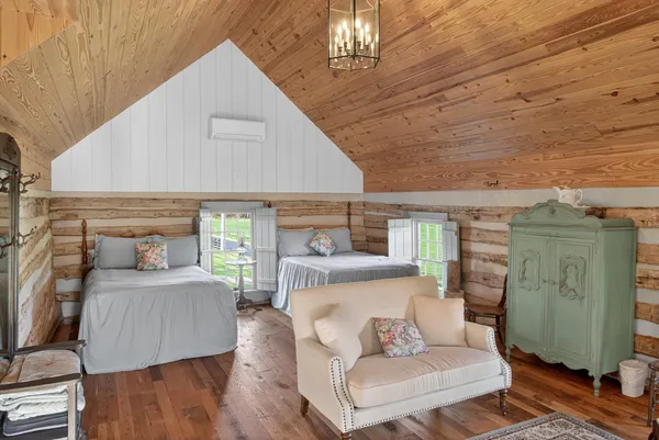 $1,990,000 | 331 Glebe School Road, Swoope, VA 24479