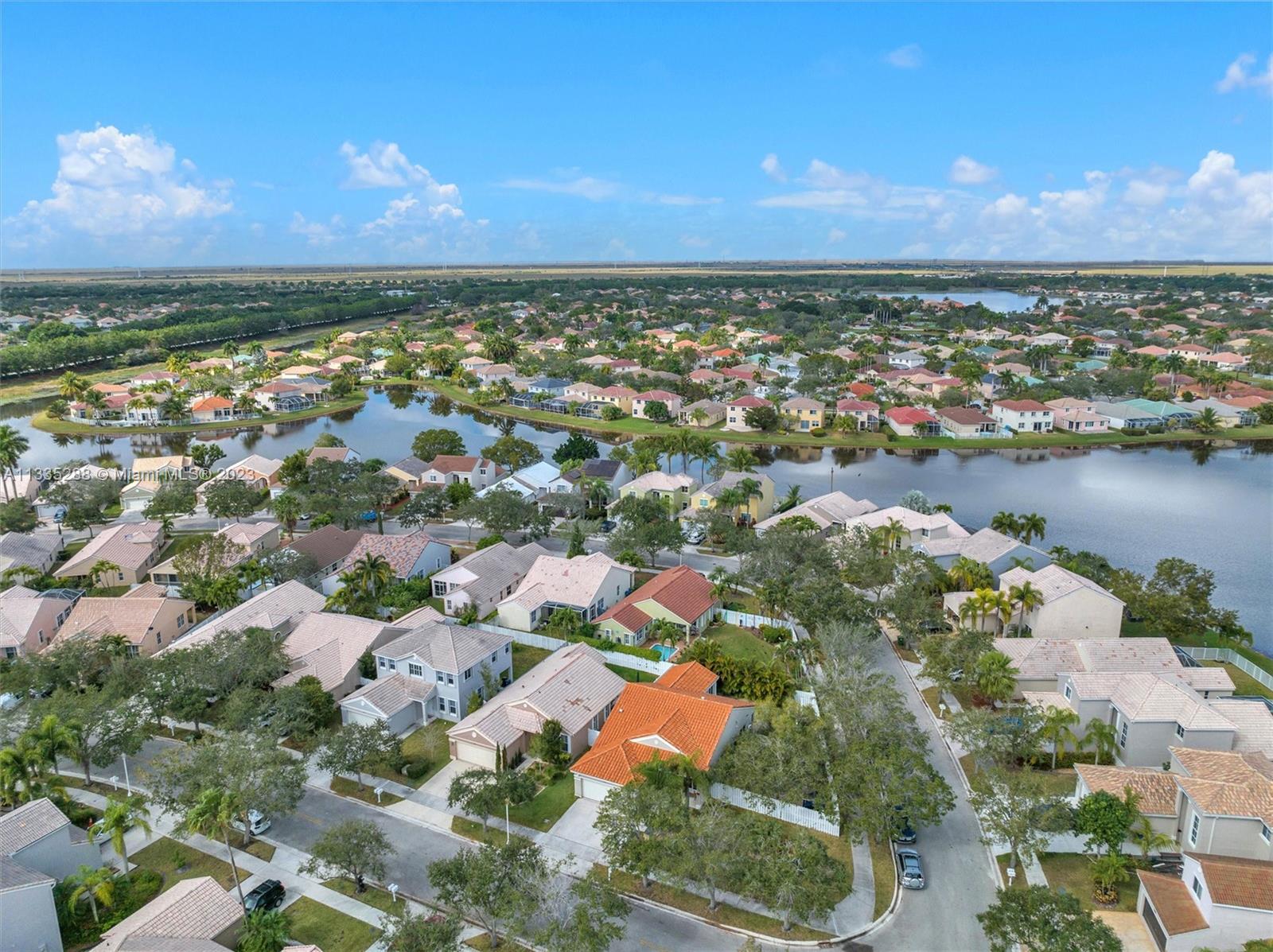 966 Briar Ridge Road Weston, FL 33327 - Photo 50 of 52 Gallery Image 50