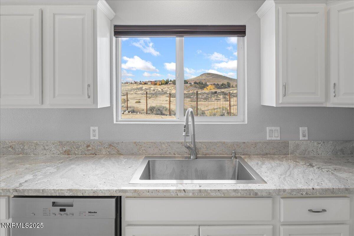 7350 Austin Creek Court Reno, NV 89523 - Photo 13 of 42 14-DSC_1996