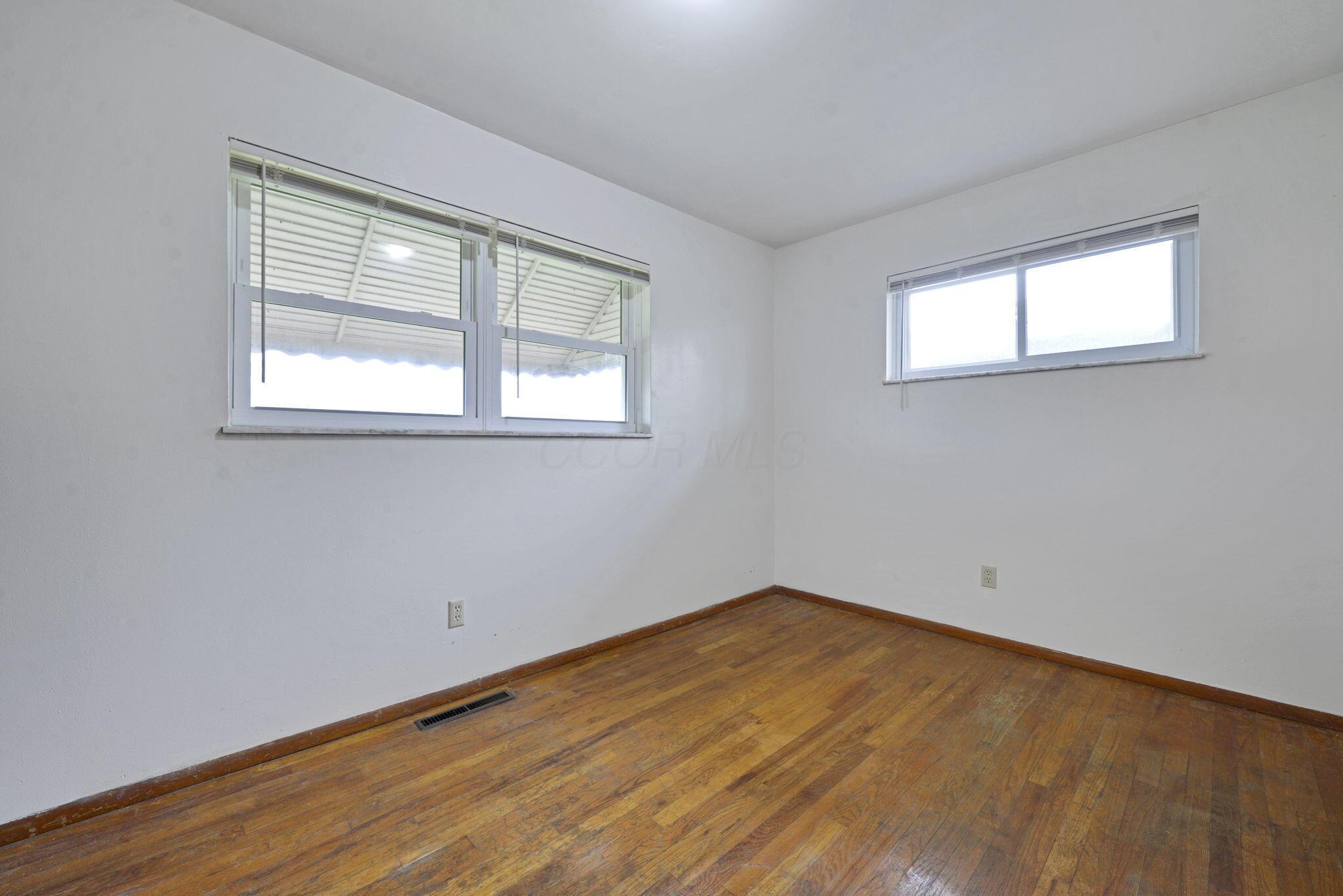 860 Basswood Road Columbus, OH 43207 - Photo 11 of 35 12-web-or-mls-860-basswood-rd