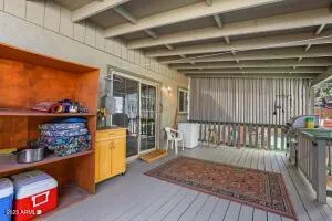 a view of a house with backyard and garden