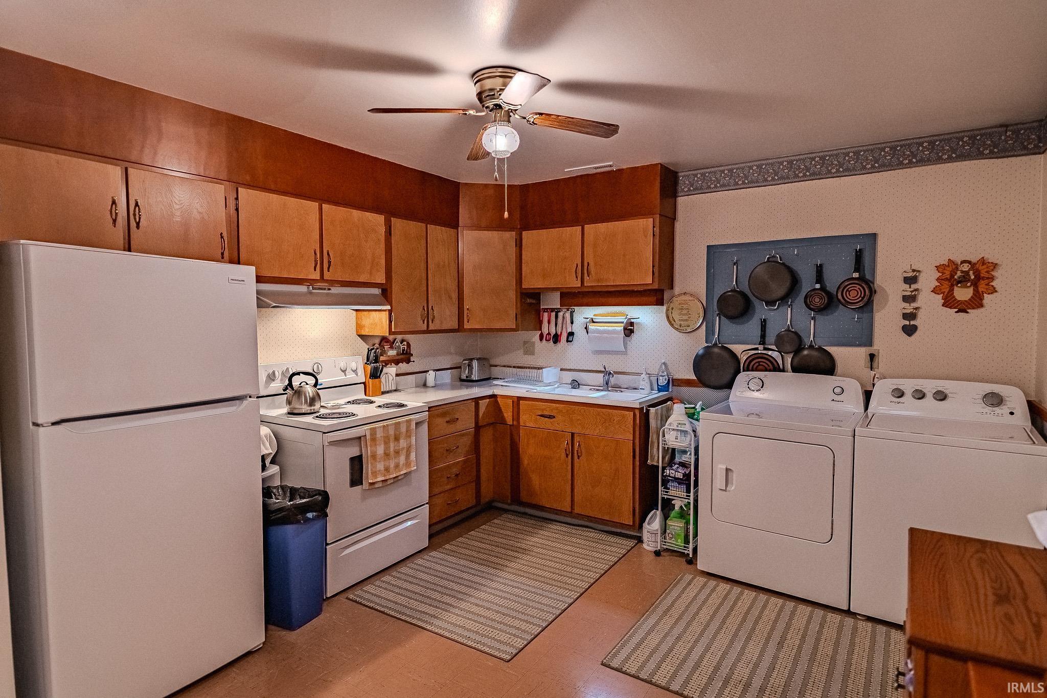 218 Cedar Street Williamsport, IN 47993 - Photo 10 of 34