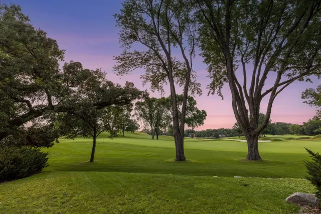 $2,499,500 | 5816 X Northwood Drive, Edina, MN 55436