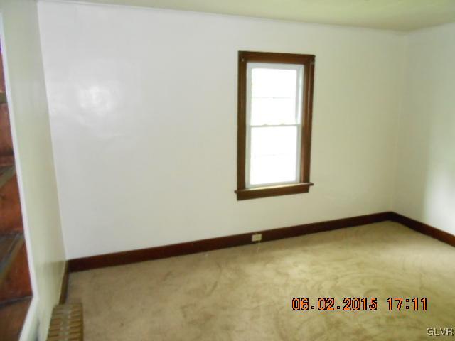 3509 Carter Road Bethlehem, PA 18020 - Photo 16 of 27 Gallery Image 16