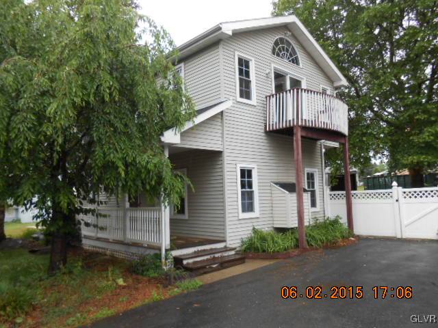 3509 Carter Road Bethlehem, PA 18020 - Photo 4 of 27 Gallery Image 4