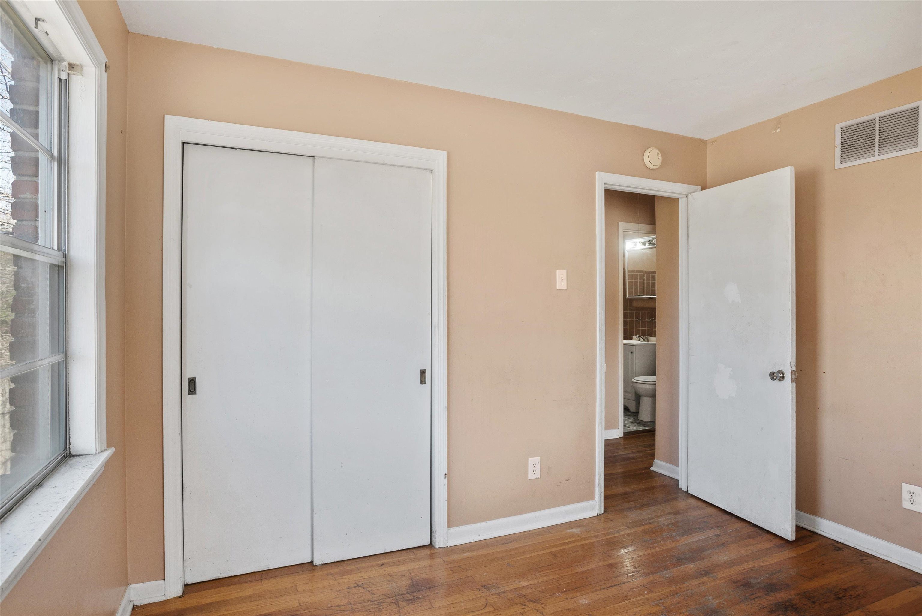 4696 Stage Road Memphis, TN 38128 - Photo 14 of 23 a view of entryway with wooden floor