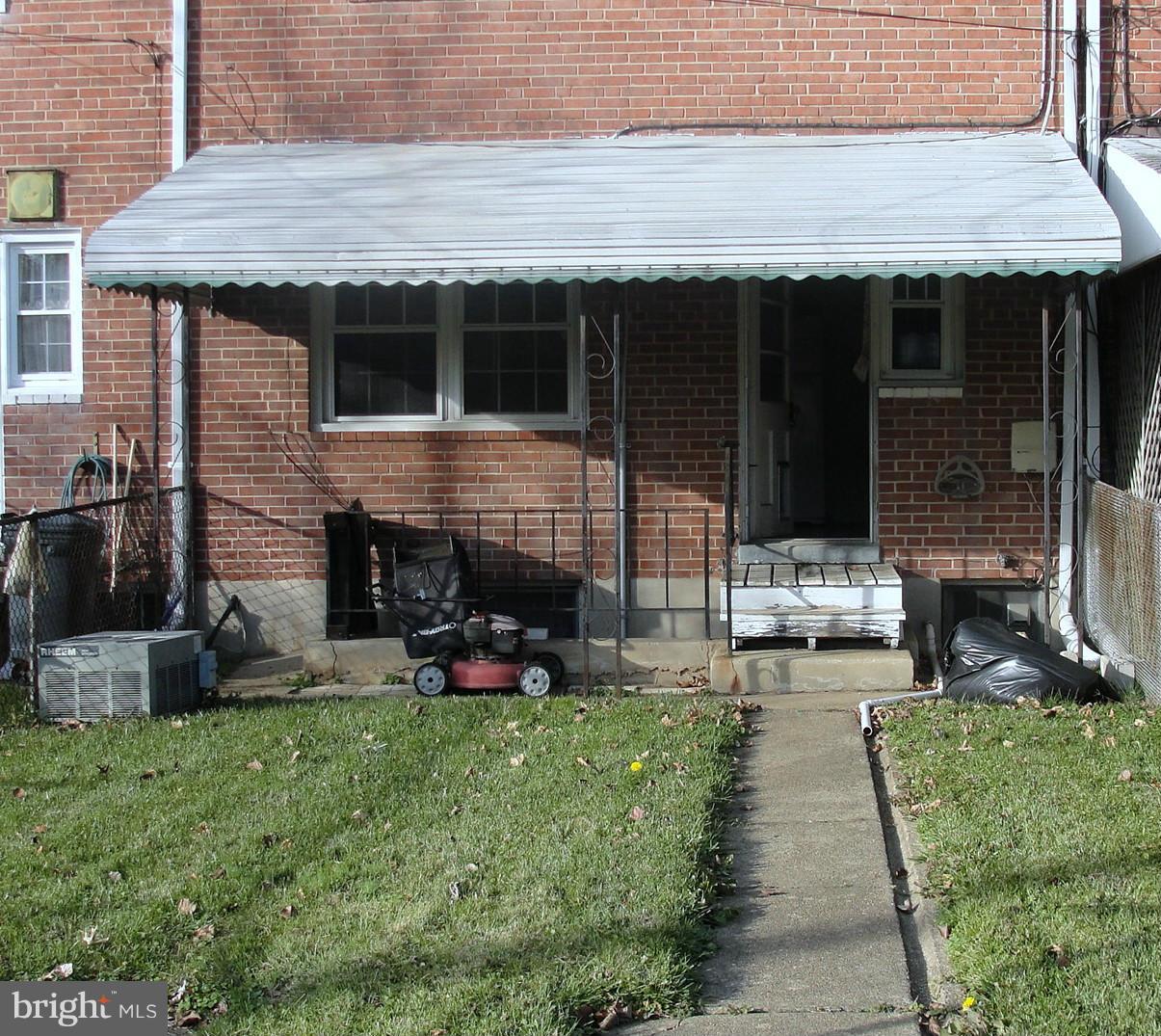 919 Southridge Road Baltimore, MD 21228 - Photo 2 of 11 Exterior (Rear)