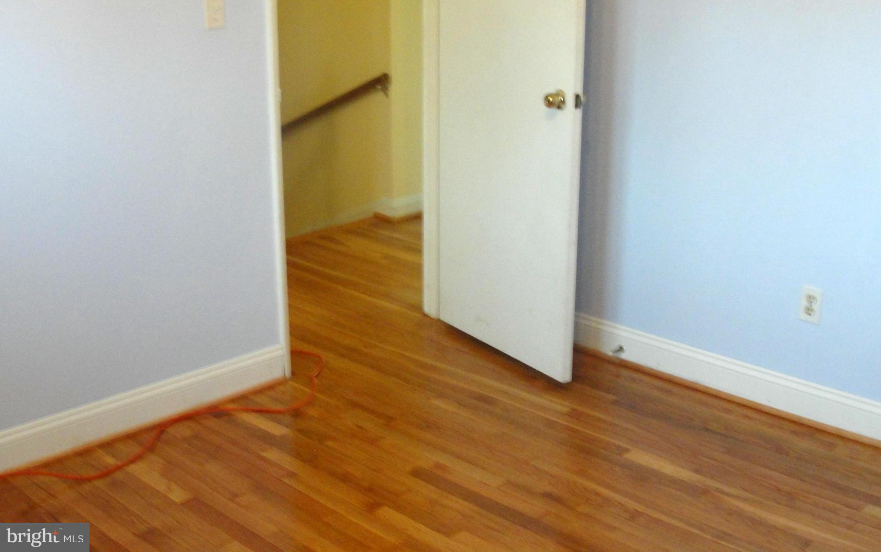 919 Southridge Road Baltimore, MD 21228 - Photo 7 of 11 Bedroom/corridor