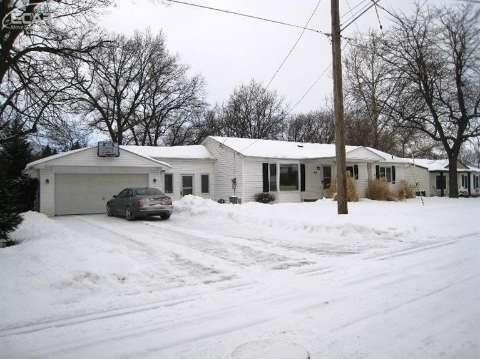 986 Parallel Street Fenton, MI 48430 - Photo 27 of 27 20430274-26.JPG