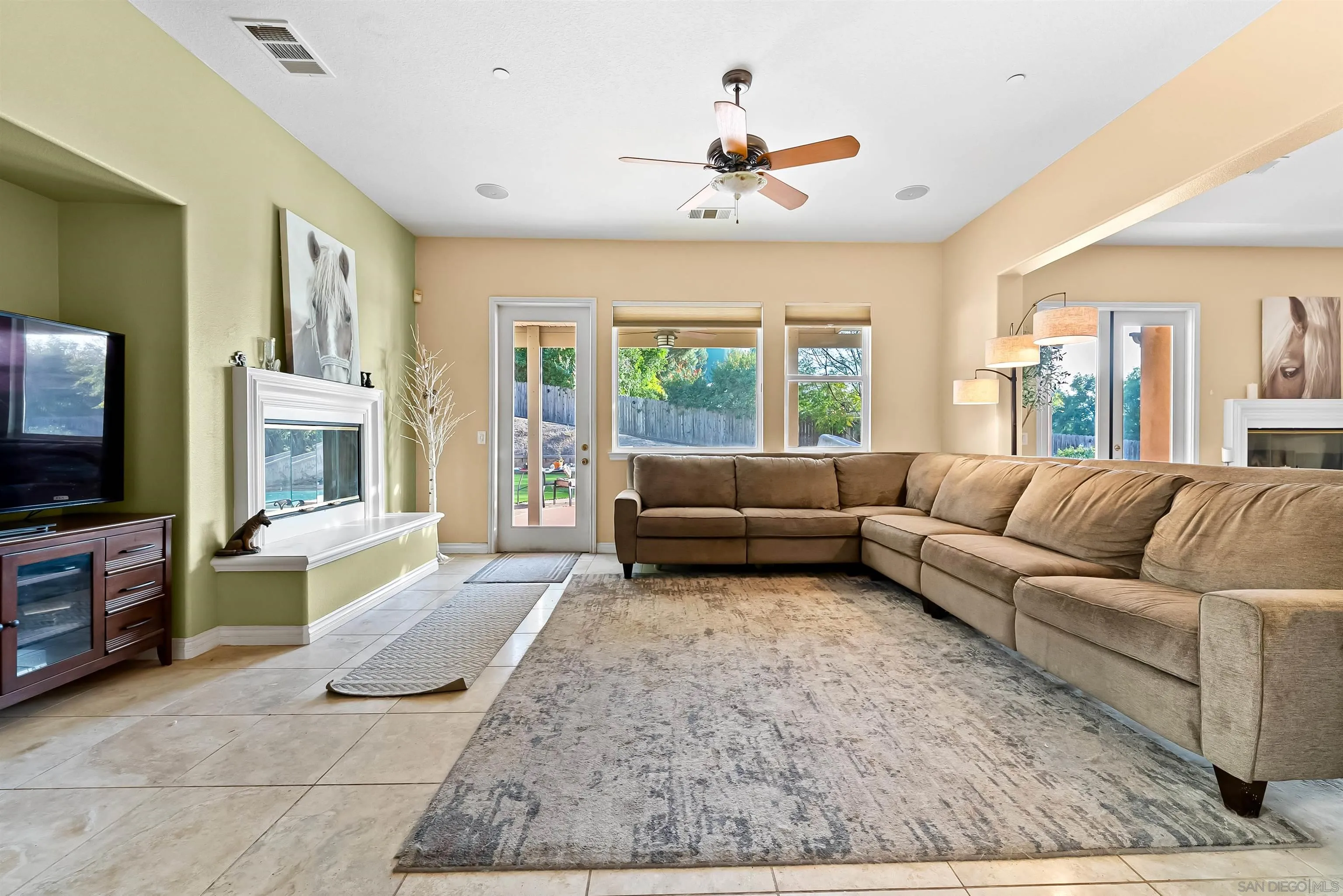 2157 Hidden Springs Drive El Cajon, CA 92019 - Photo 7 of 27