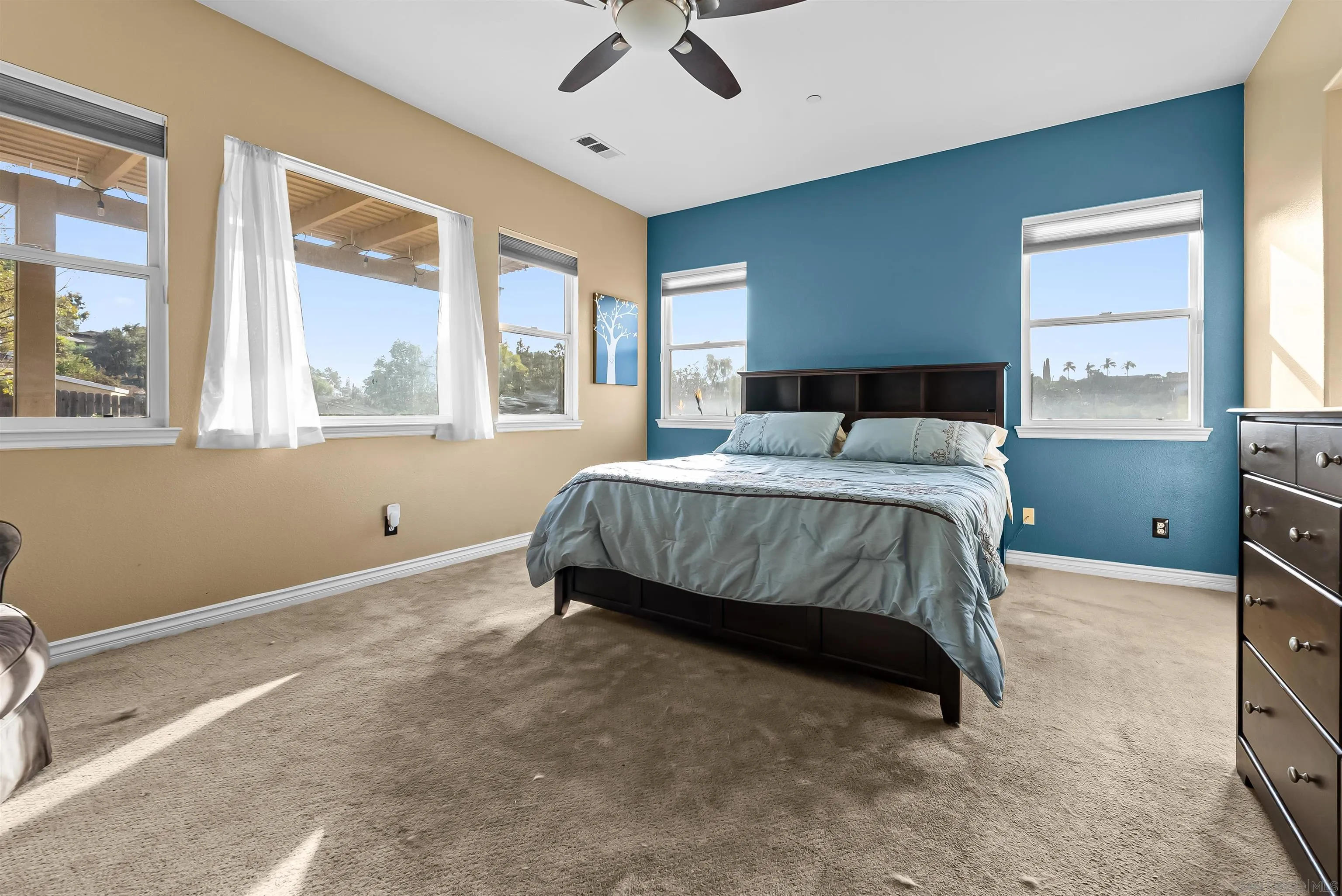 2157 Hidden Springs Drive El Cajon, CA 92019 - Photo 10 of 27