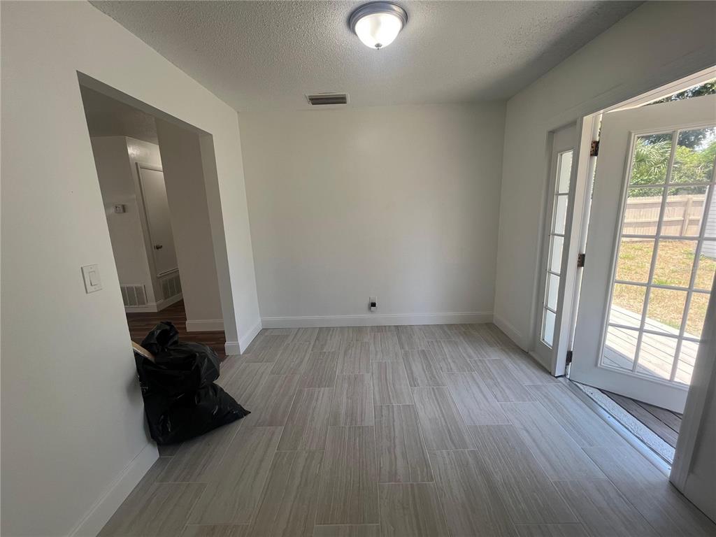 2227 Nottingham Road South Daytona, FL 32119 - Photo 13 of 28