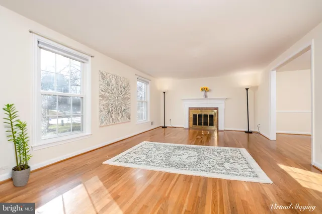 $1,450,000 | 9125 Copenhaver Drive, Potomac, MD 20854