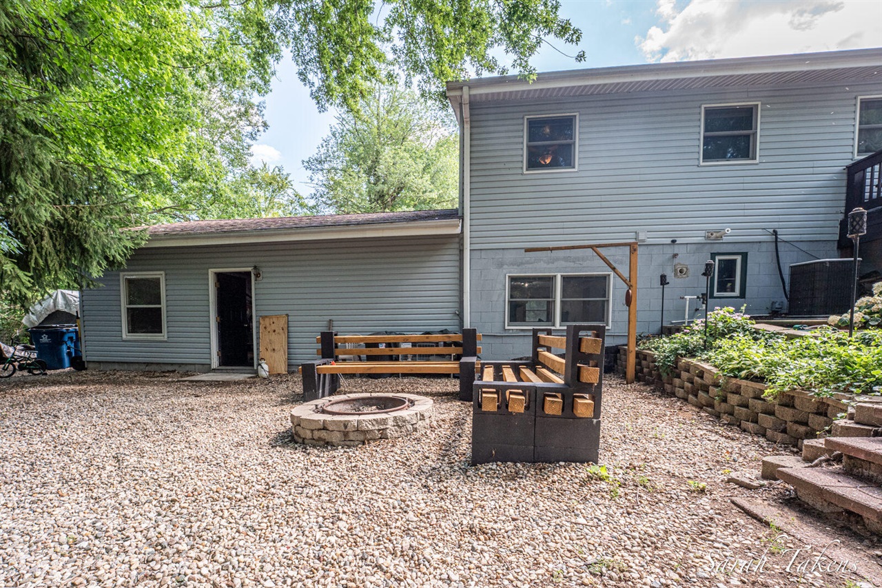 3860 East Pontaluna Road Fruitport, MI 49415 - Photo 37 of 53