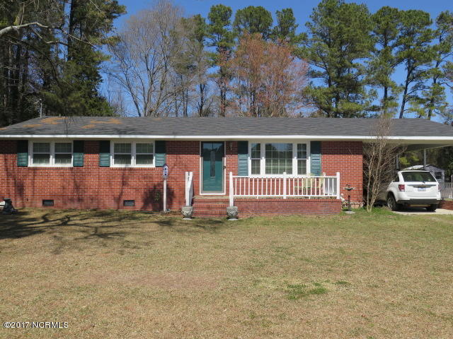 51 Gordon Road Clinton, NC 28328 - Photo 1 of 17 IMG_0437