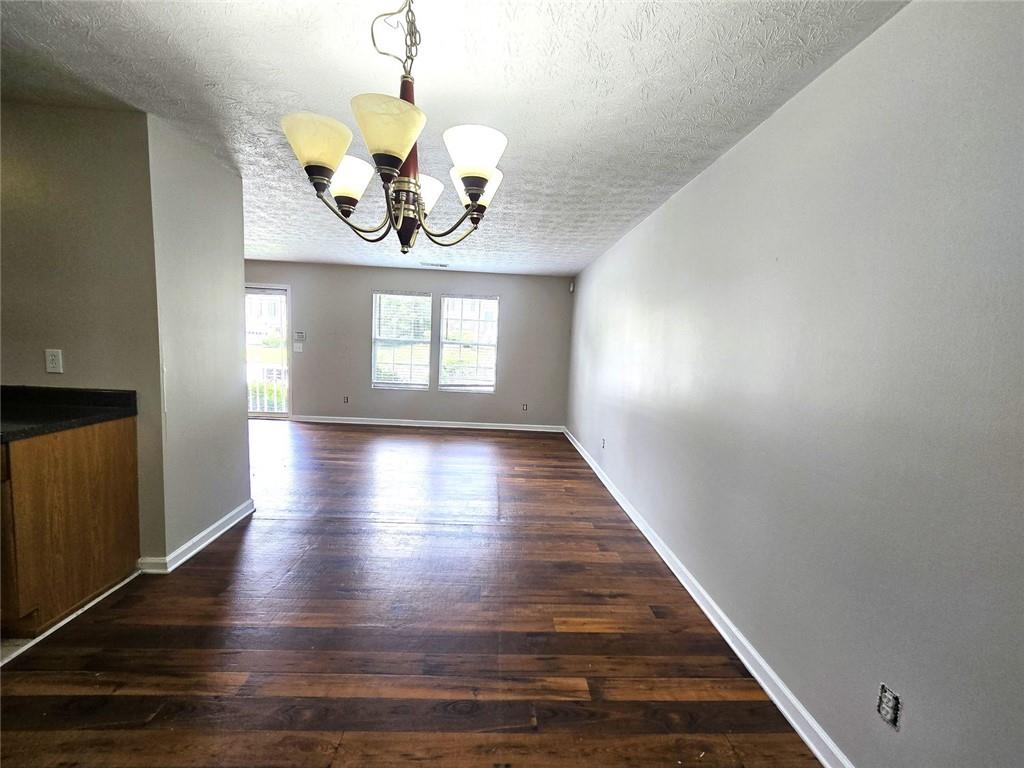 3163 Aberdeen Way Lithonia, GA 30038 - Photo 10 of 31