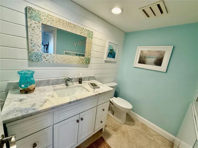 $2,500,000 | 812 Island Way, Clearwater Beach, FL 33767