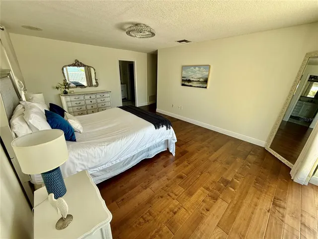 $2,500,000 | 812 Island Way, Clearwater Beach, FL 33767