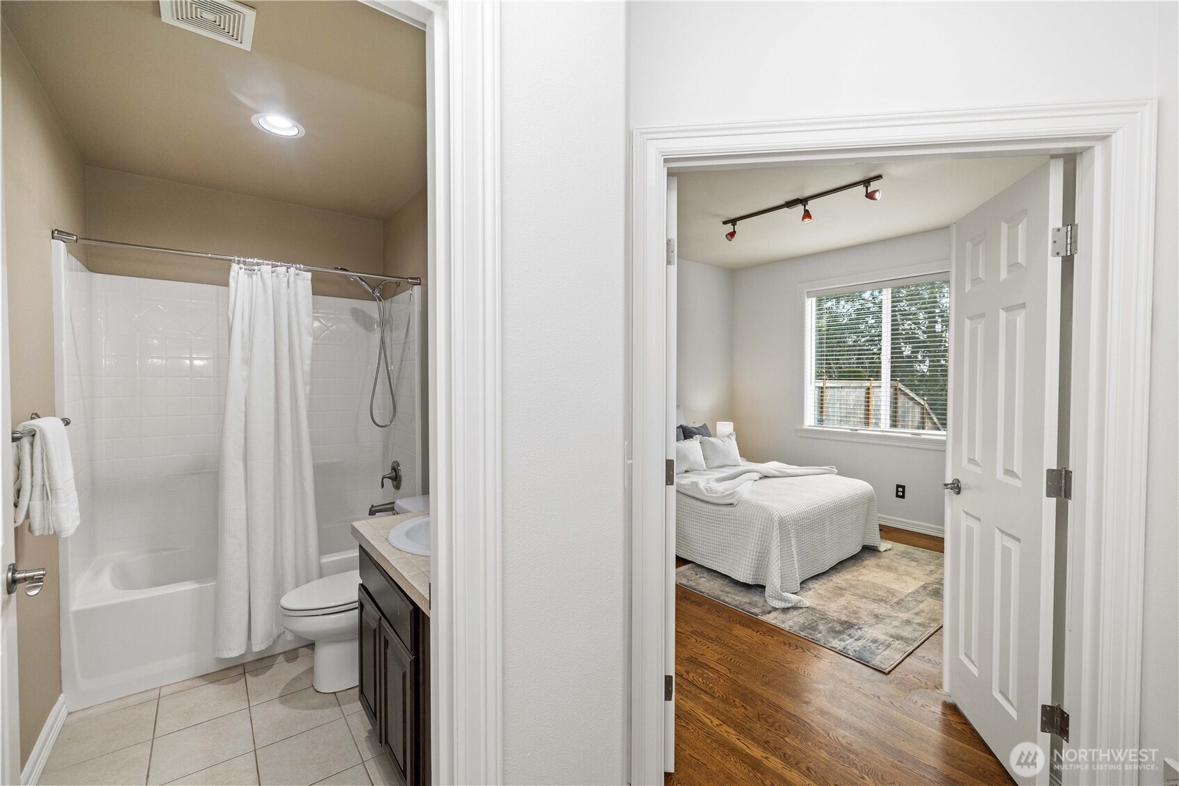 21211 Southeast 260th Street Maple Valley, WA 98038 - Photo 15 of 40