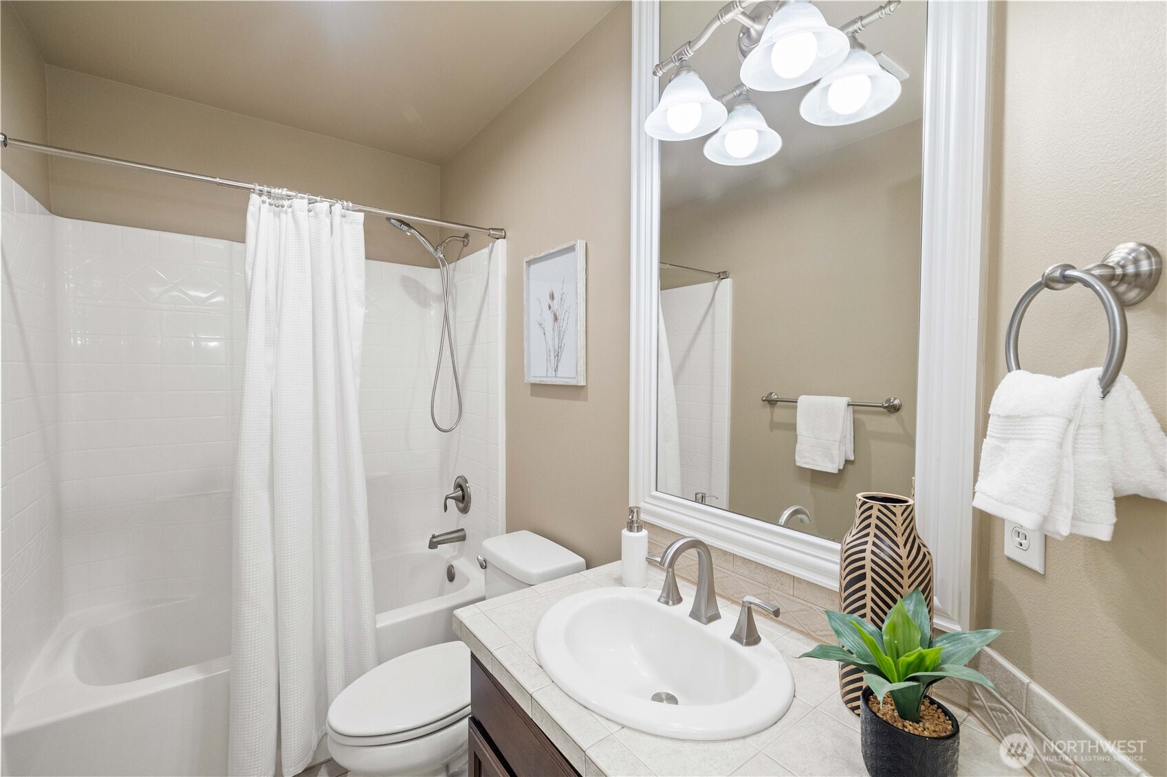 21211 Southeast 260th Street Maple Valley, WA 98038 - Photo 16 of 40