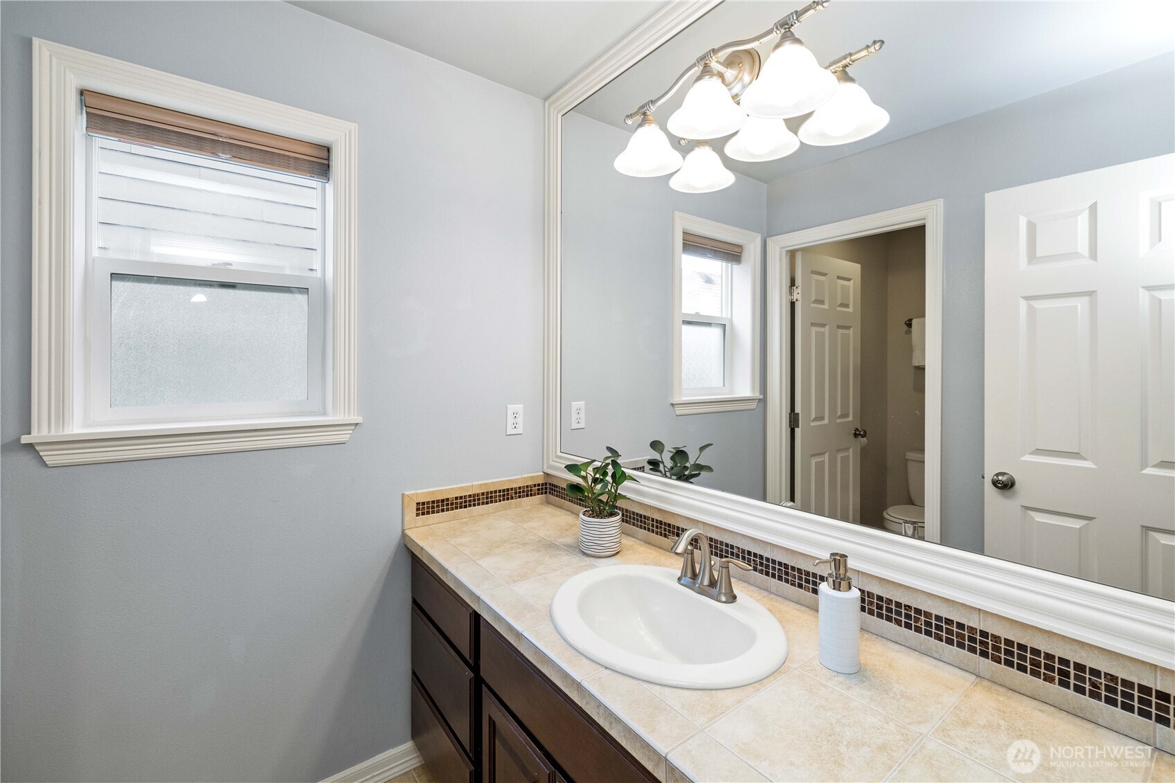 21211 Southeast 260th Street Maple Valley, WA 98038 - Photo 31 of 40