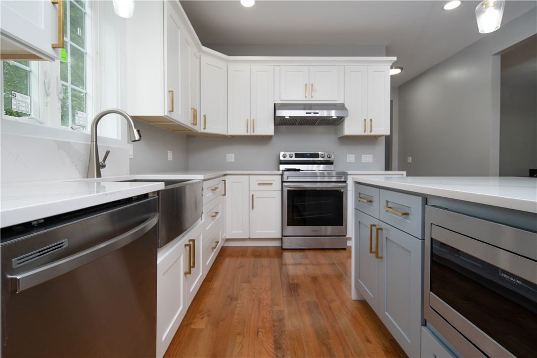 25 Paris Olney Hopkins Road Foster, RI 02825 - Photo 6 of 36