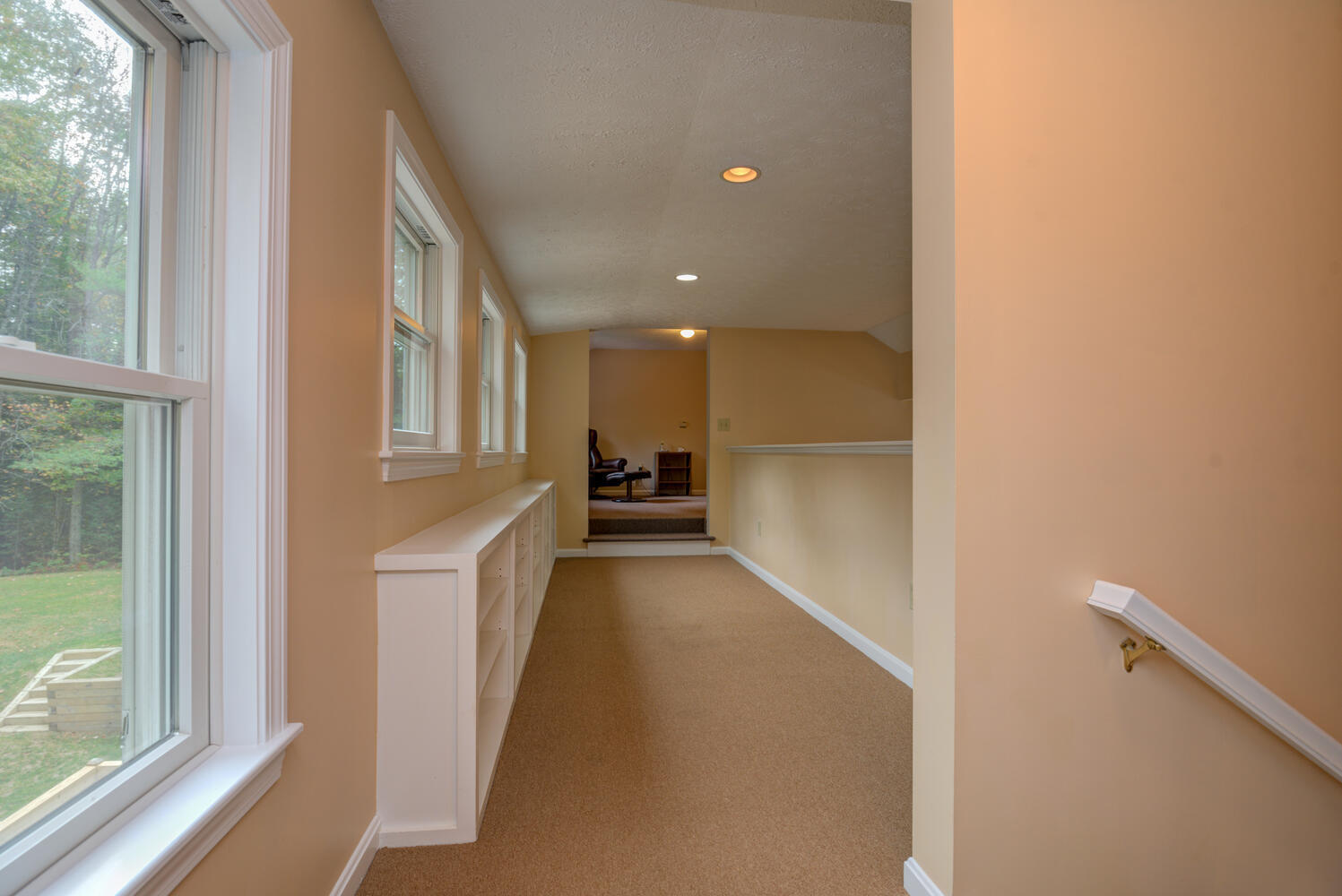 87 Ash Swamp Road Scarborough, ME 04074 - Photo 29 of 57 Hallway
