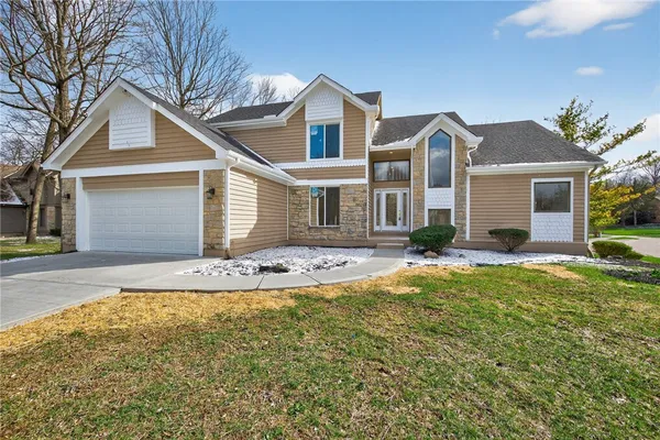 $559,000 | 811 Wind Bluff Point, Springboro, OH 45066