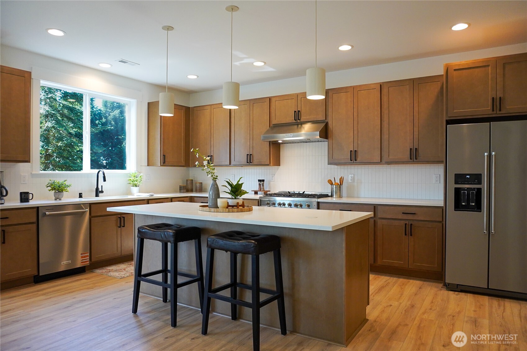 10675 Southeast 170th Place Renton, WA 98055 - Photo 3 of 17