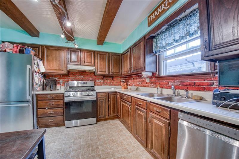 2759 Brodhead Road Aliquippa, PA 15001 - Photo 15 of 30