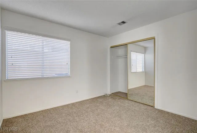 $2,595 | 9805 Cross Creek Way, Las Vegas, NV 89117