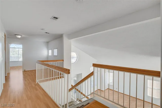 $2,595 | 9805 Cross Creek Way, Las Vegas, NV 89117