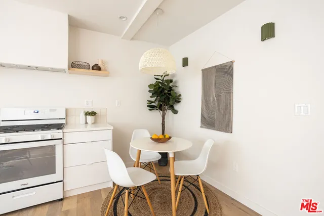 $2,595 | 1946 Preston Avenue, Los Angeles, CA 90026