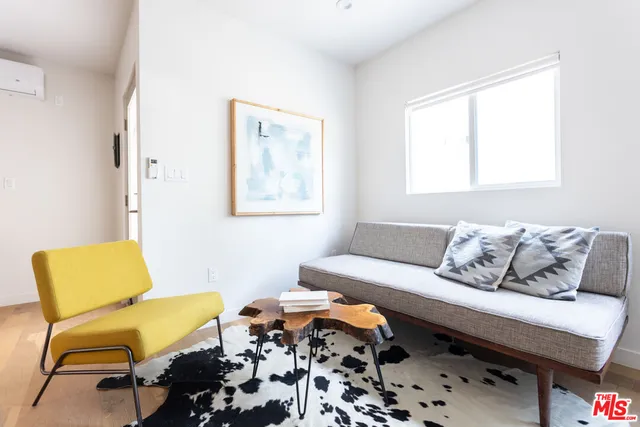 $2,595 | 1946 Preston Avenue, Los Angeles, CA 90026